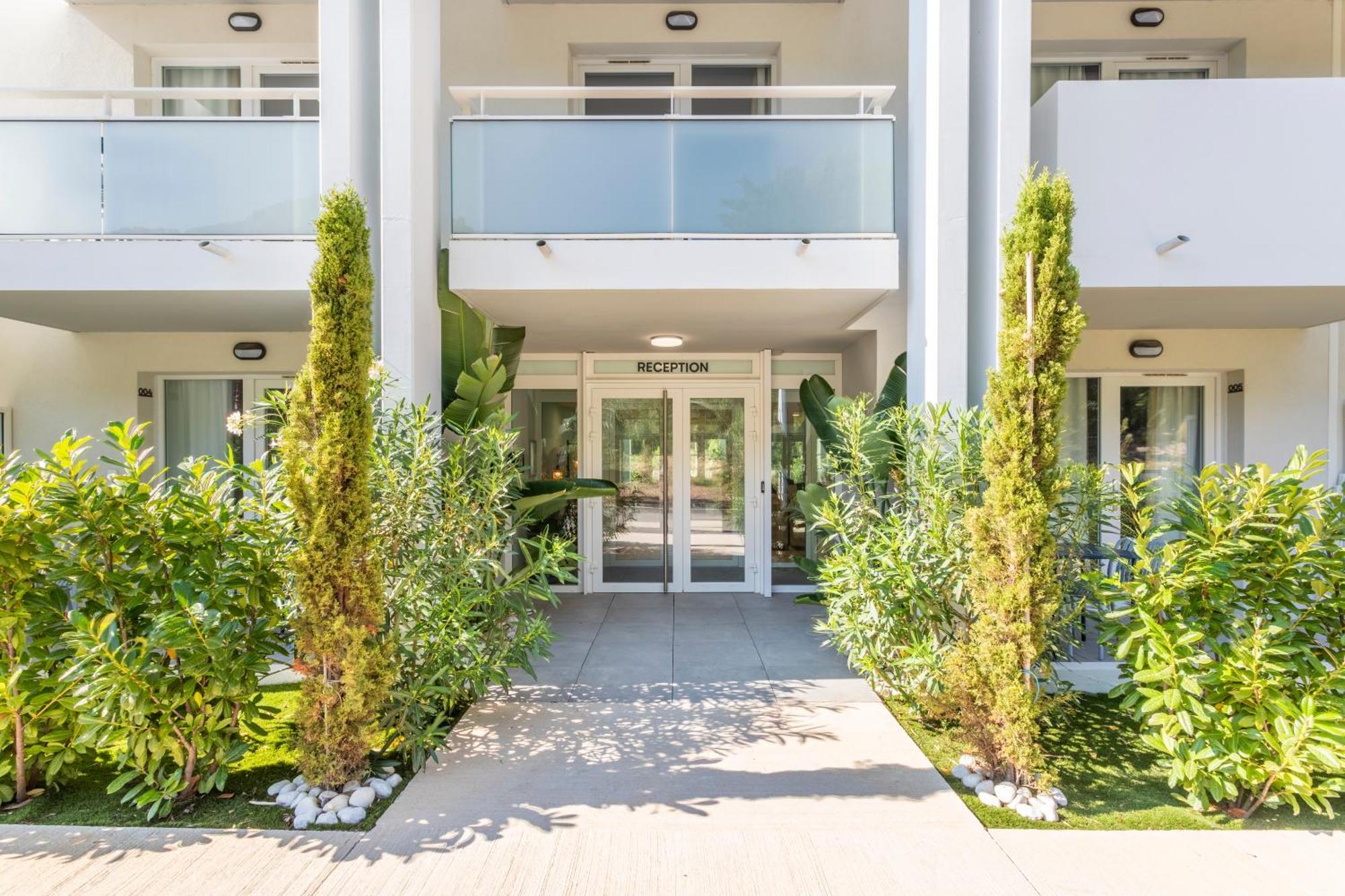רוקפור-לה-בדול Residence Pierre Et Vacances Cap Cassis Calanques מראה חיצוני תמונה